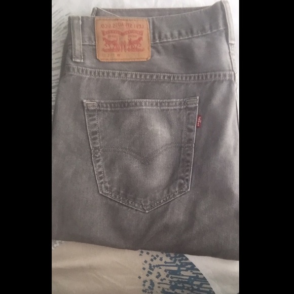 569 Loose Straight Fit Levi’s Jeans - Picture 5 of 5